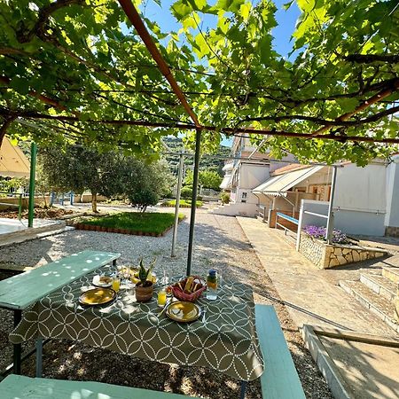 Guesthouse Rondo Himarë Dış mekan fotoğraf