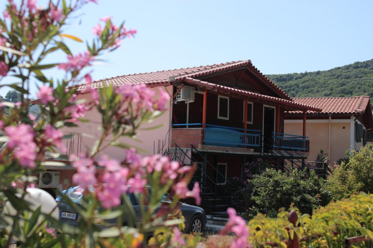 Guesthouse Rondo Himarë Dış mekan fotoğraf