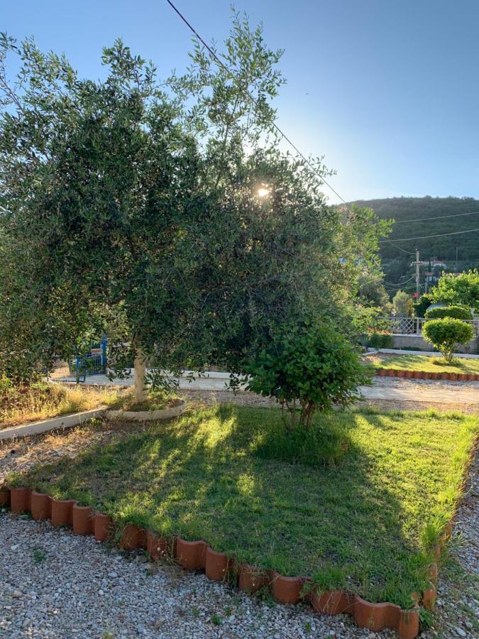 Guesthouse Rondo Himarë Dış mekan fotoğraf