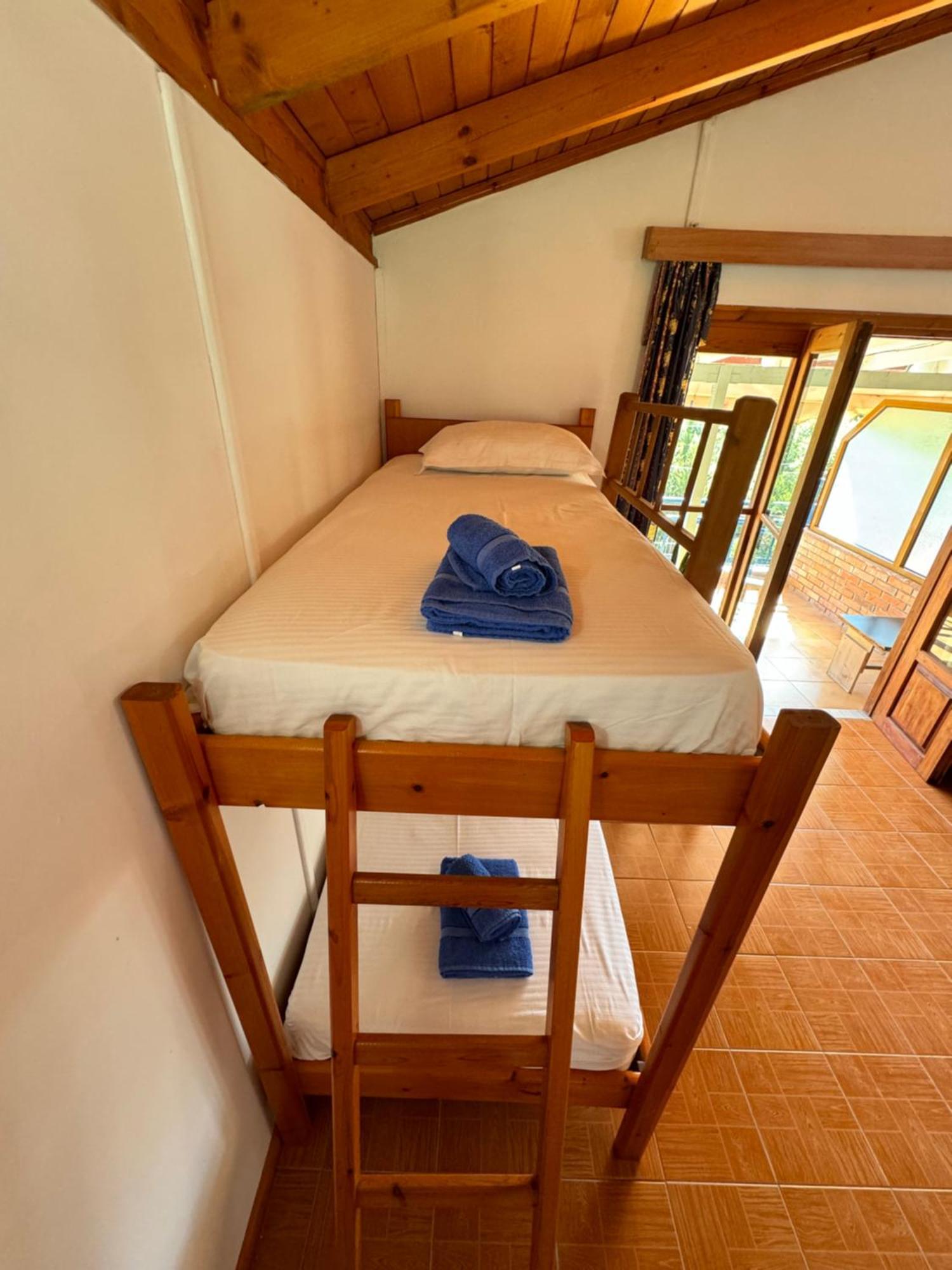 Guesthouse Rondo Himarë Dış mekan fotoğraf