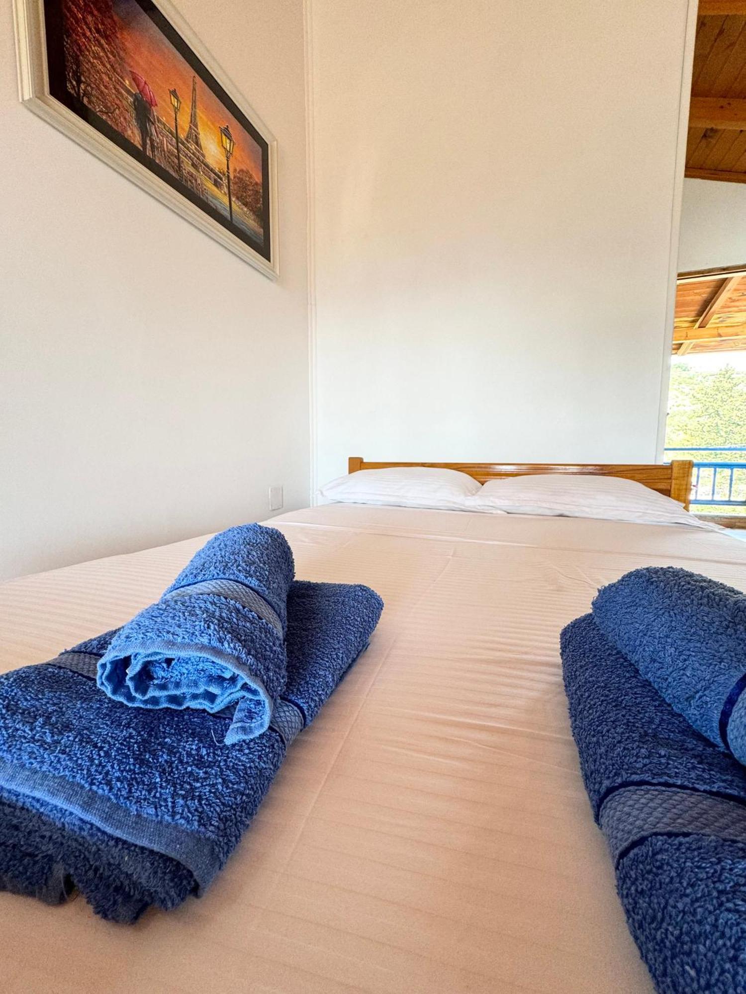 Guesthouse Rondo Himarë Dış mekan fotoğraf