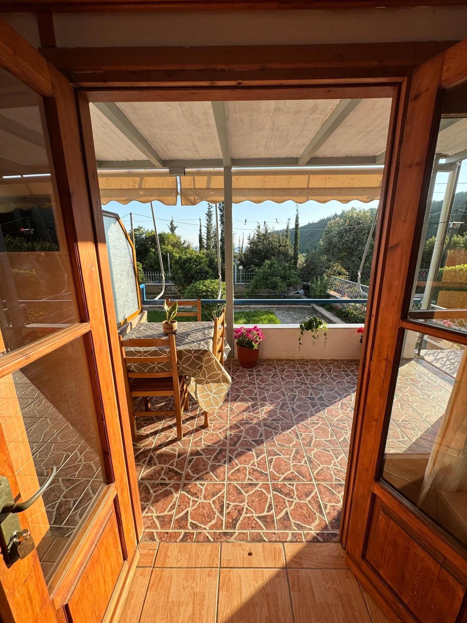 Guesthouse Rondo Himarë Dış mekan fotoğraf